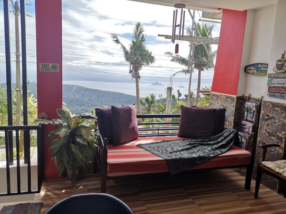 Country Bug Inn Тагайтай Экстерьер фото
