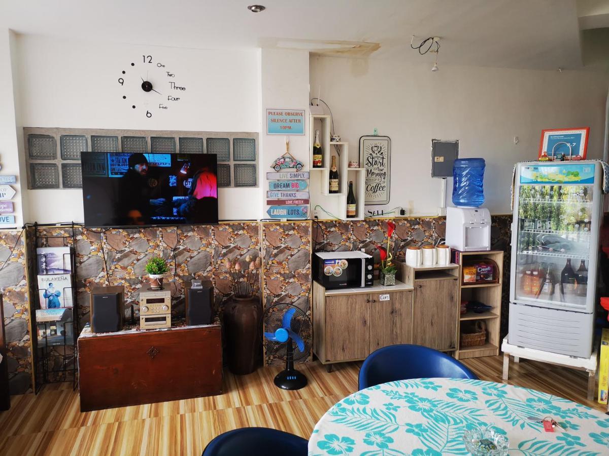 Country Bug Inn Тагайтай Экстерьер фото